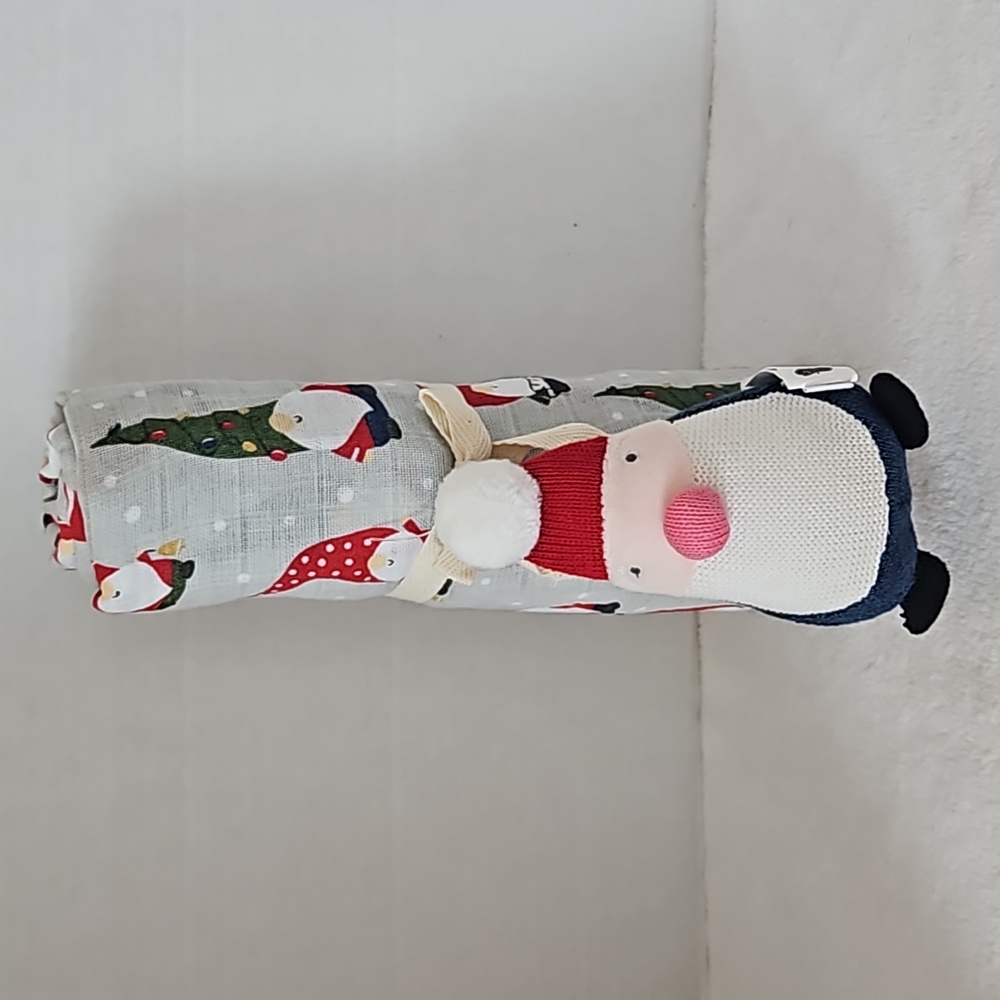 Mud Pie | NWT Baby Holiday Gnome Cotton Muslin Swaddle Blanket Rattle Set